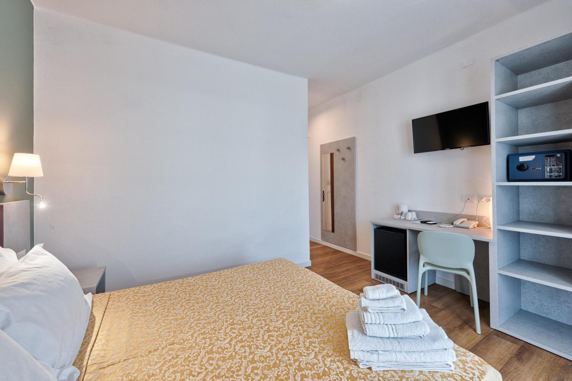 Hotel Al Ponte Линьяно-Саббьядоро Экстерьер фото