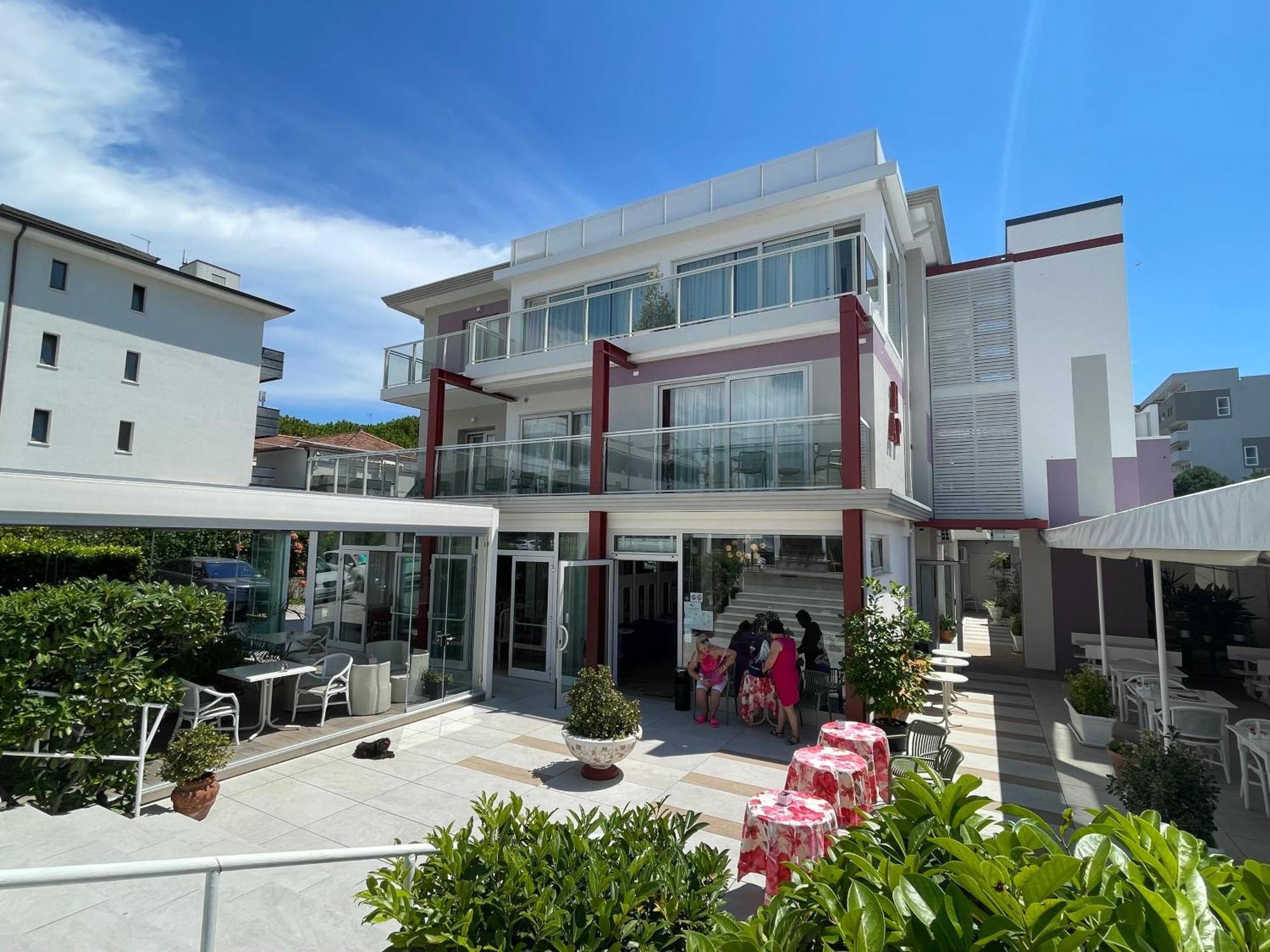 Hotel Al Ponte Линьяно-Саббьядоро Экстерьер фото