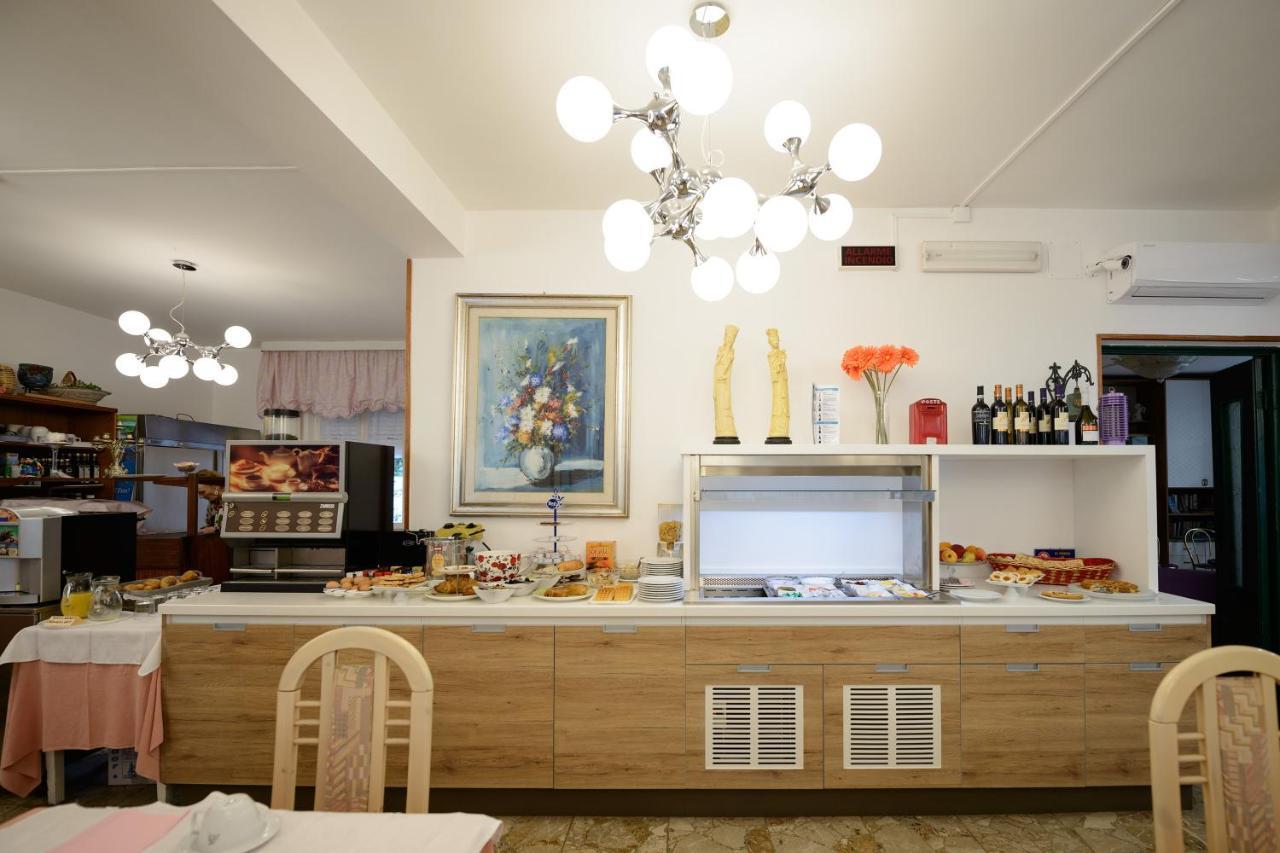 Hotel Al Ponte Линьяно-Саббьядоро Экстерьер фото
